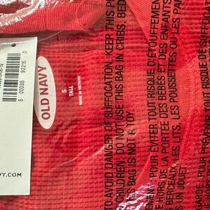 Old Navy women Vibrant Red Long Sleeve Tee